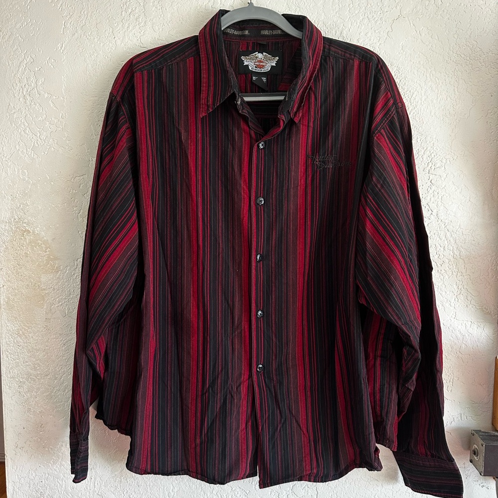 Harley-Davidson Men's Black & Red Striped Button-Down Shirt
